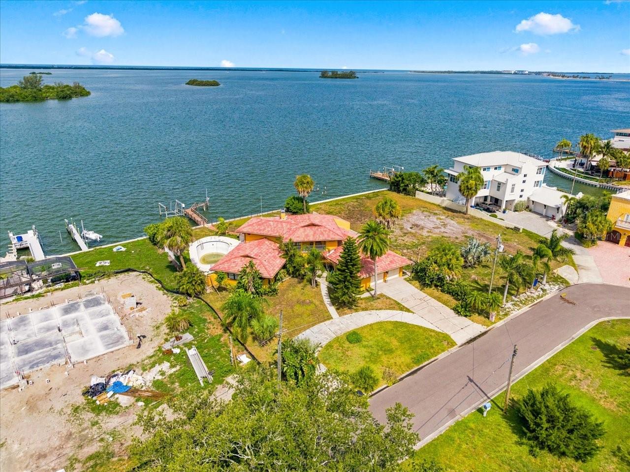 111 SHORE DR