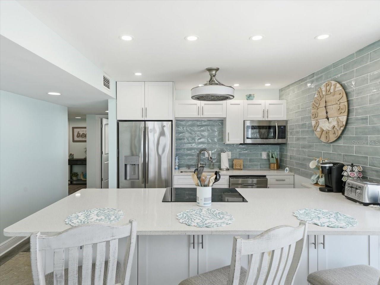 14800 GULF BLVD #207
