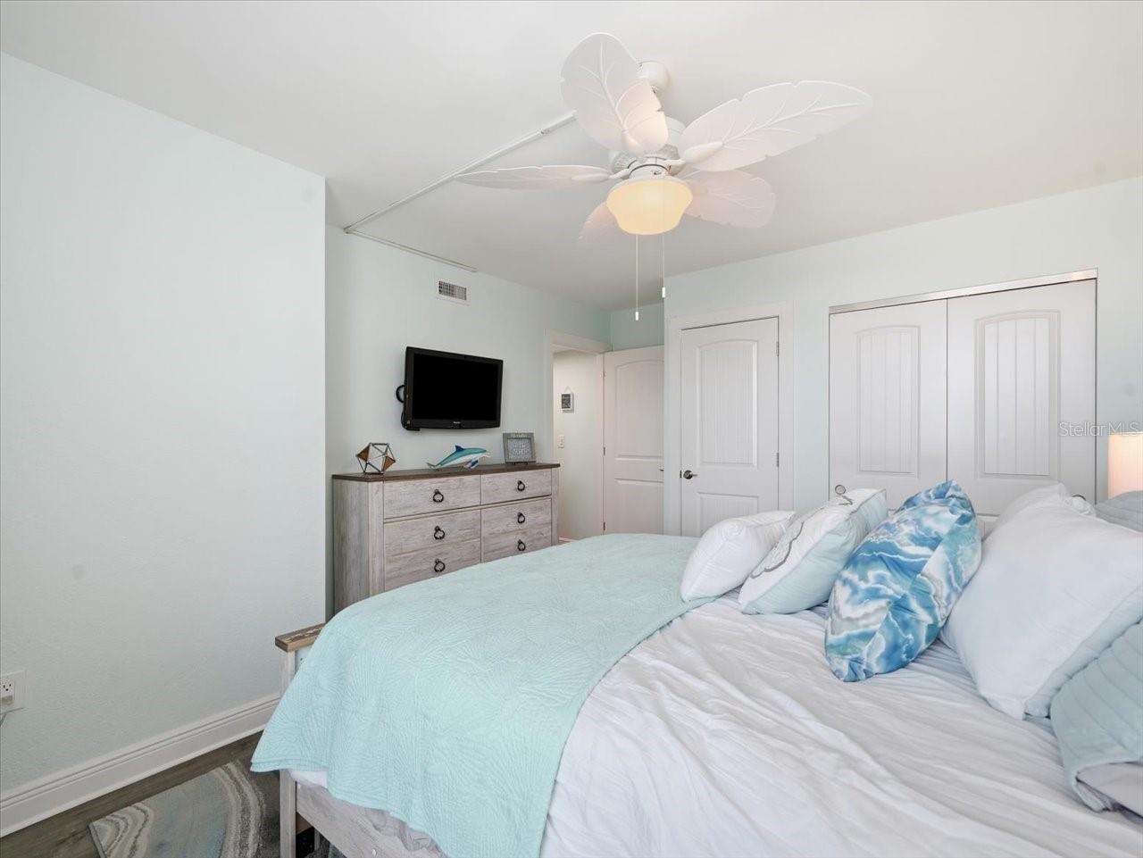 14800 GULF BLVD #207