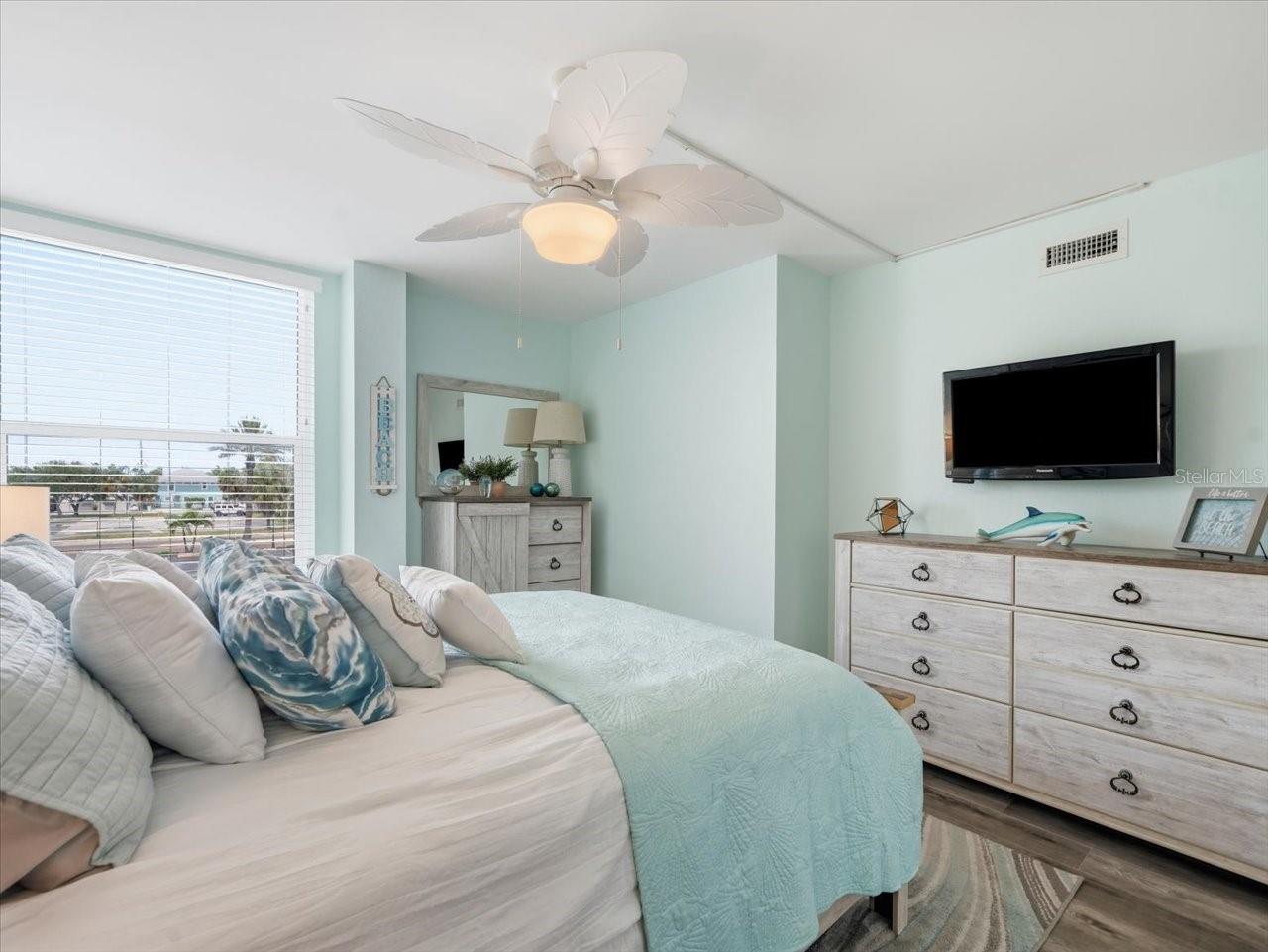 14800 GULF BLVD #207