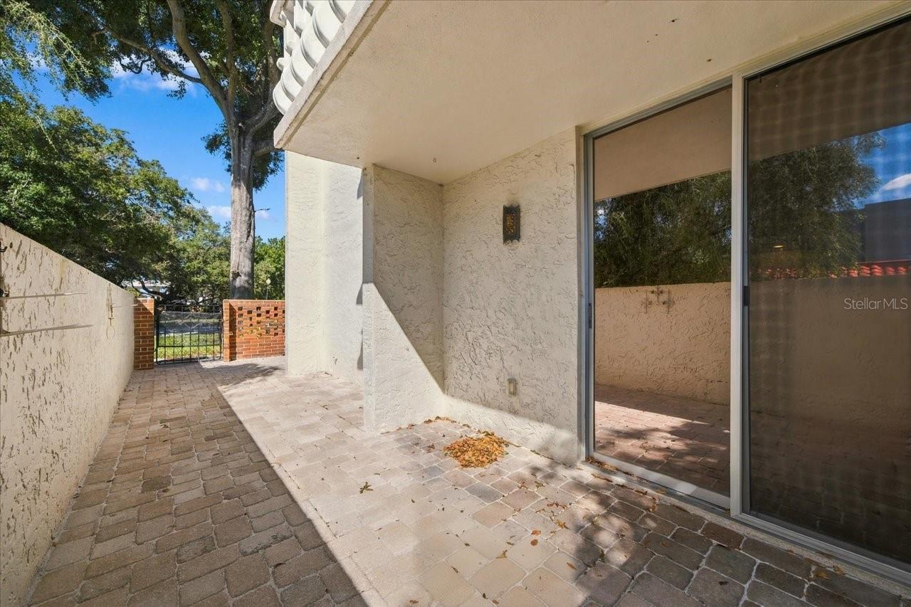 1001 PEARCE DR #111