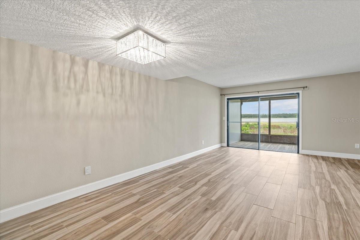 9209 SEMINOLE BOULEVARD Unit: 22