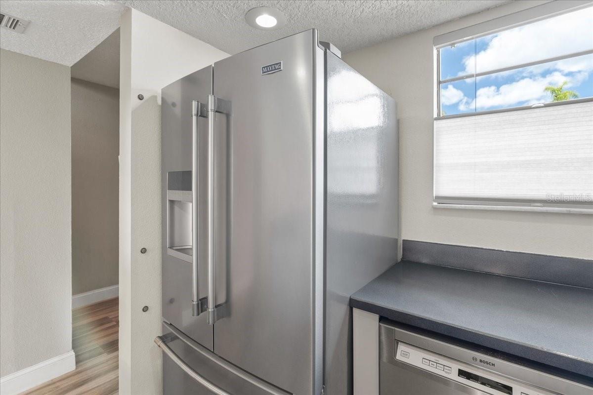 9209 SEMINOLE BOULEVARD Unit: 22
