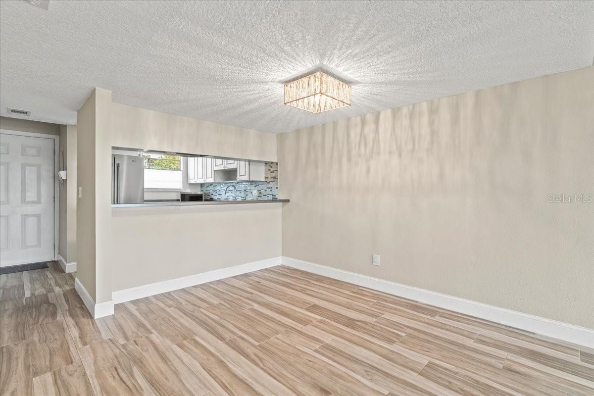 9209 SEMINOLE BOULEVARD Unit: 22