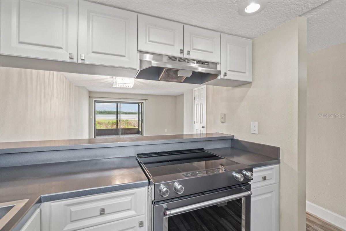 9209 SEMINOLE BOULEVARD Unit: 22