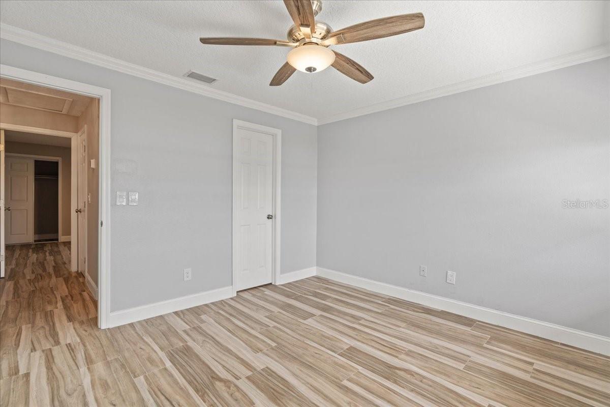 9209 SEMINOLE BOULEVARD Unit: 22