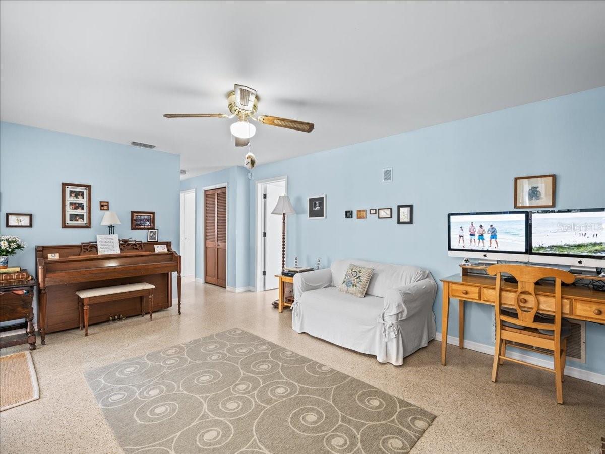 1665 MAGNOLIA DRIVE