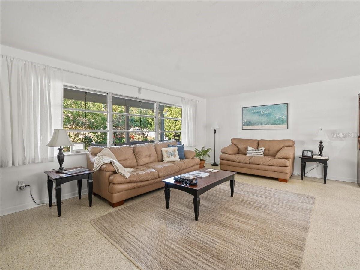 1665 MAGNOLIA DRIVE
