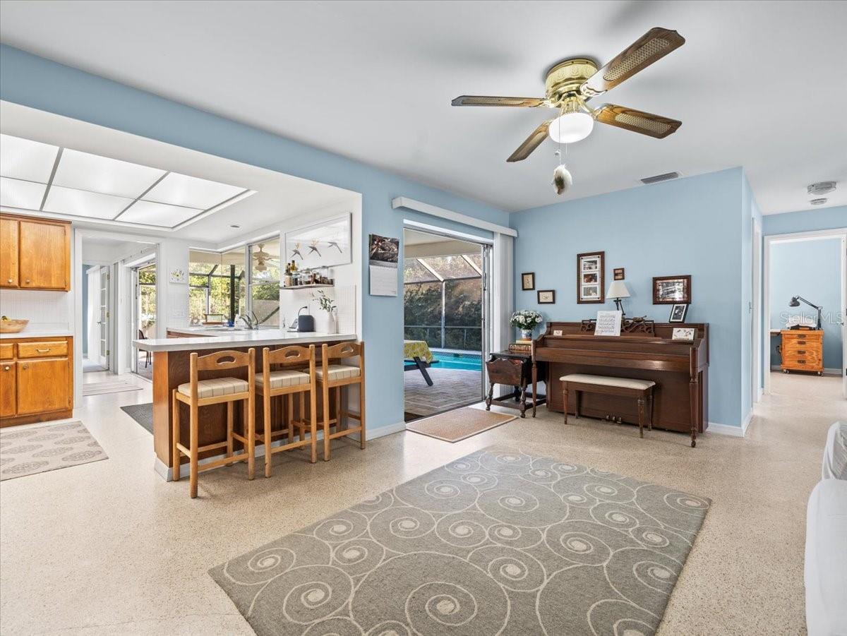 1665 MAGNOLIA DRIVE