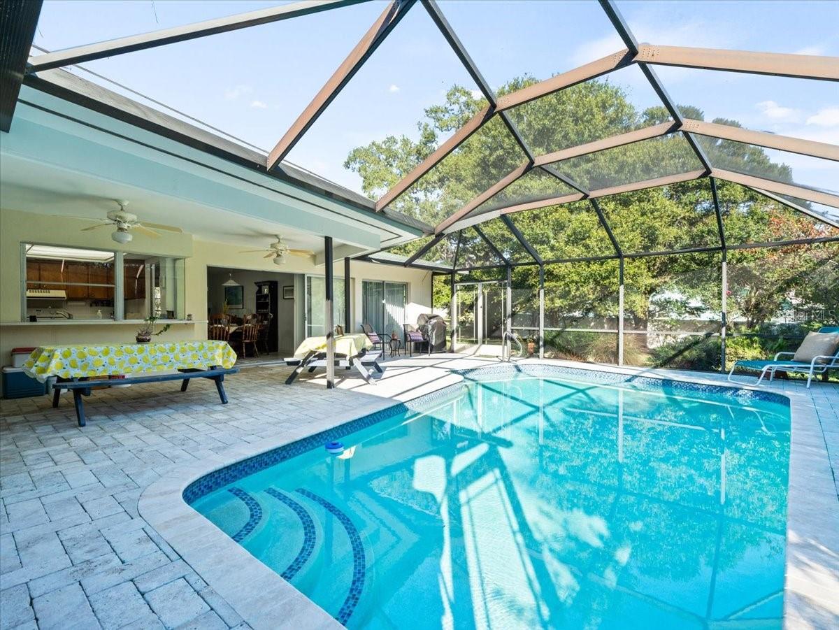 1665 MAGNOLIA DRIVE