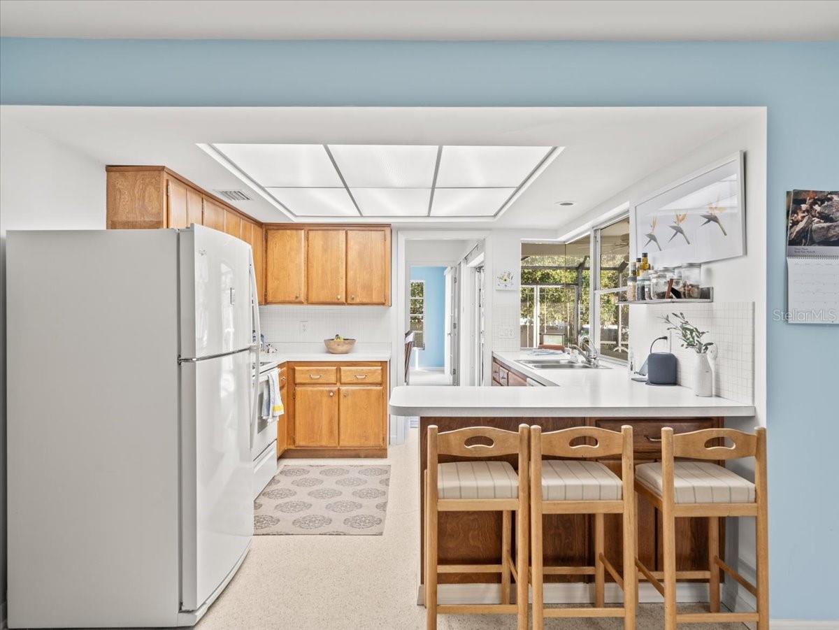 1665 MAGNOLIA DRIVE