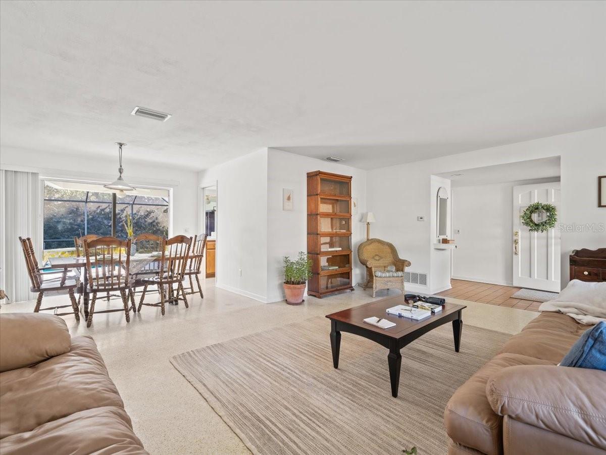 1665 MAGNOLIA DRIVE