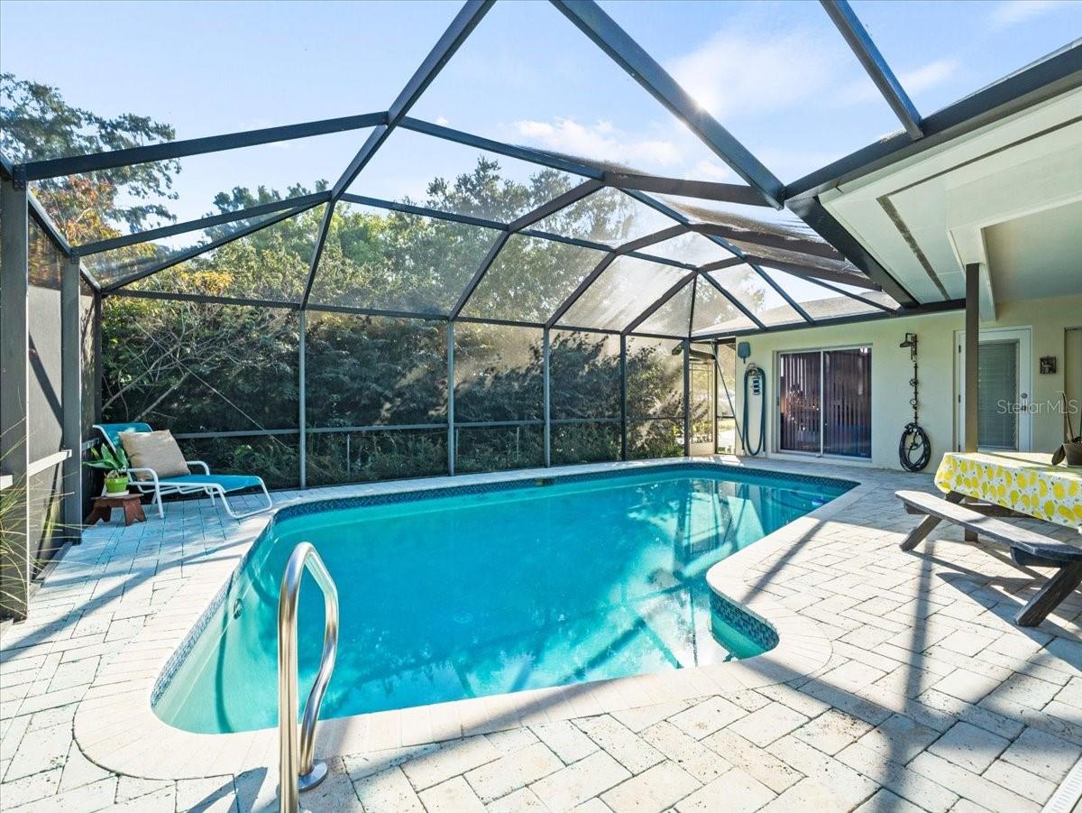 1665 MAGNOLIA DRIVE