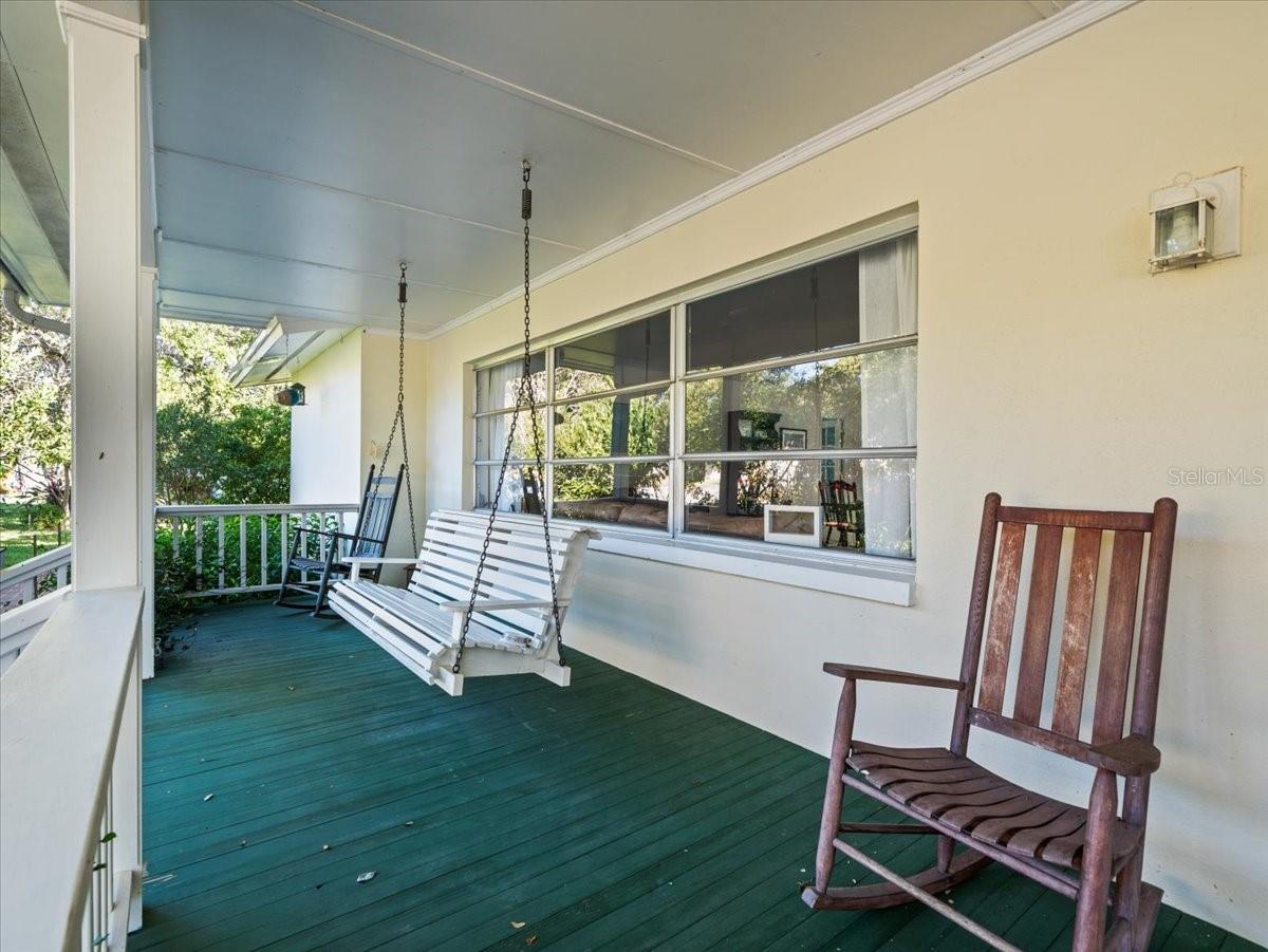 1665 MAGNOLIA DRIVE