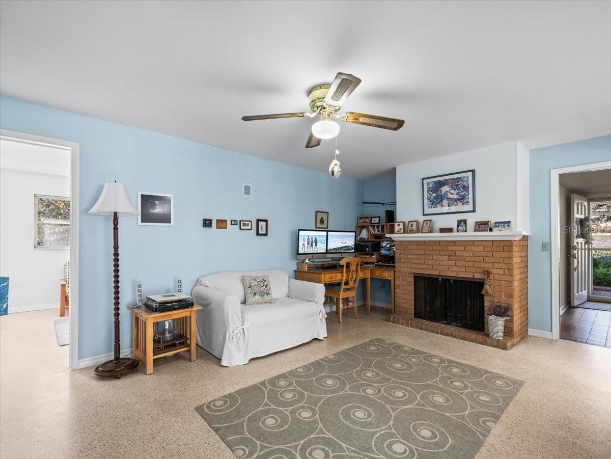 1665 MAGNOLIA DRIVE
