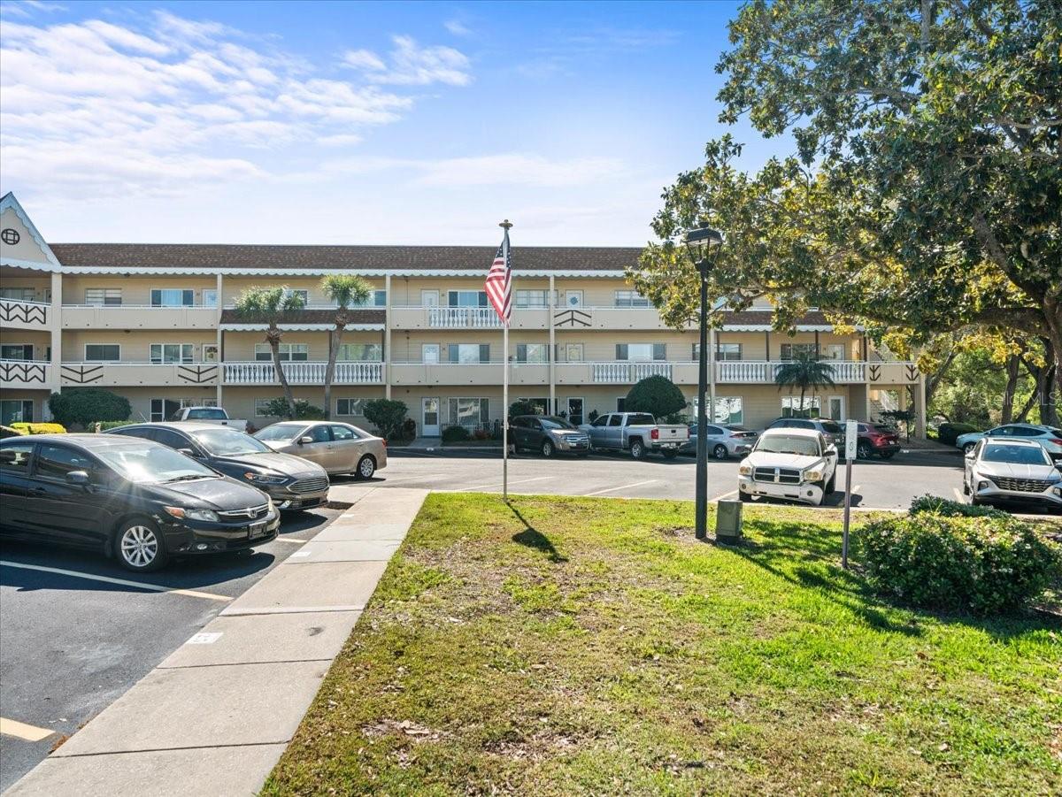 2041 AUSTRALIA WAY W Unit: 39