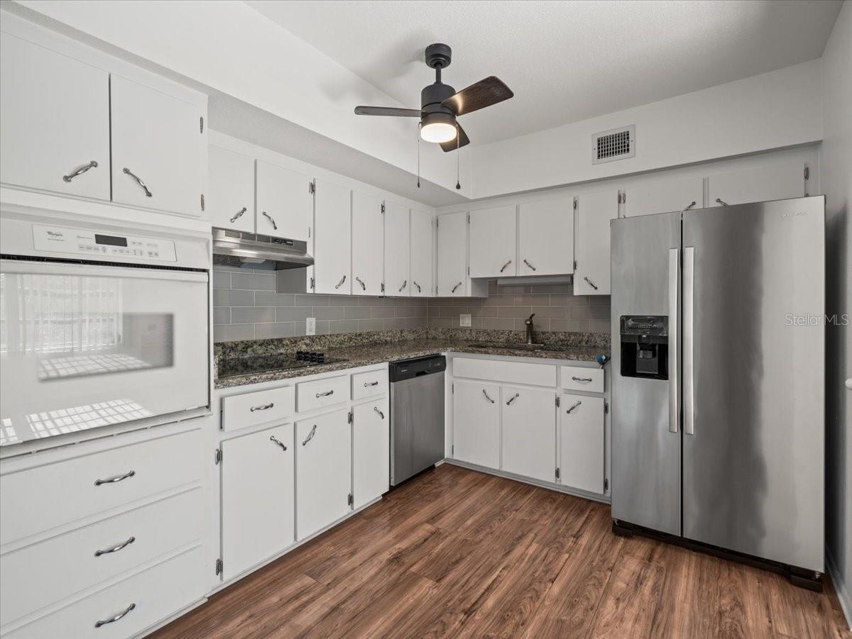 2041 AUSTRALIA WAY W Unit: 39