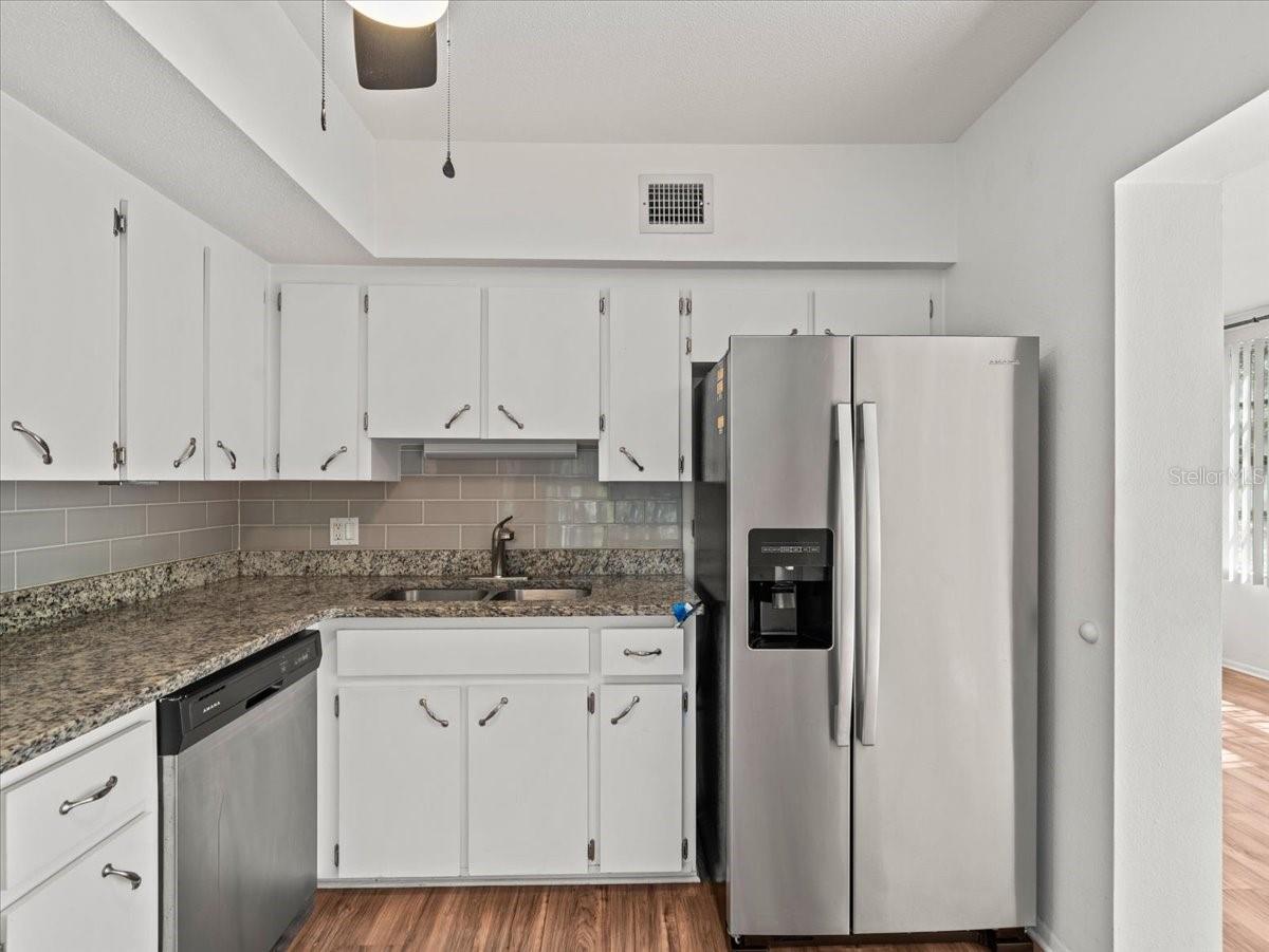 2041 AUSTRALIA WAY W Unit: 39