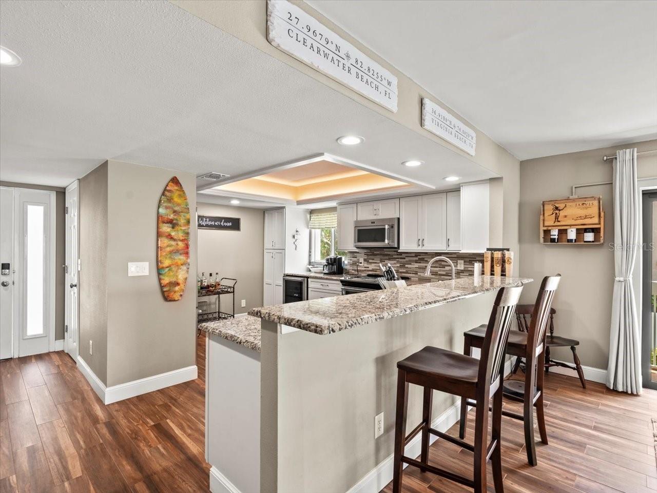 640 BAYWAY BLVD #101