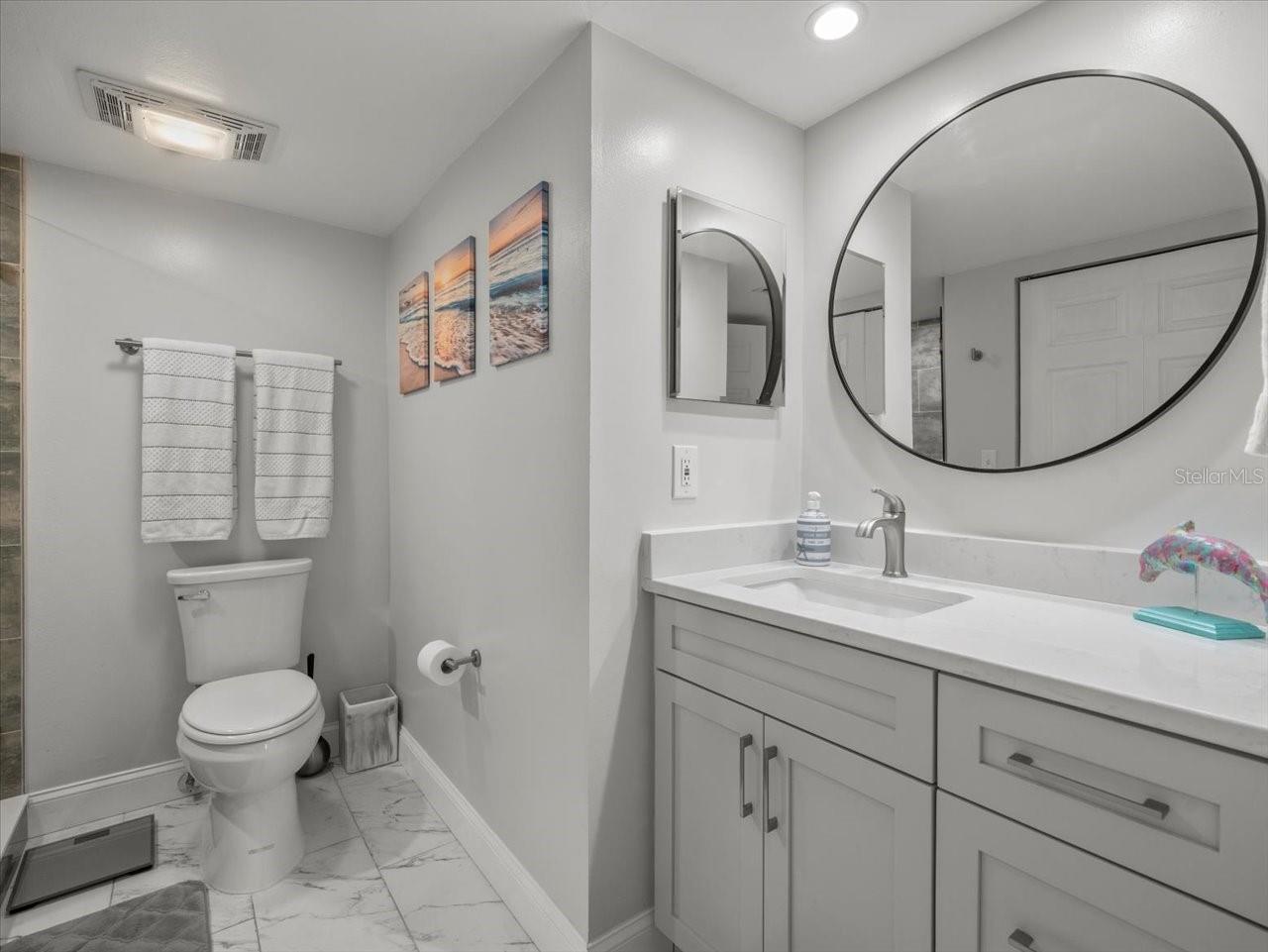 640 BAYWAY BLVD #101