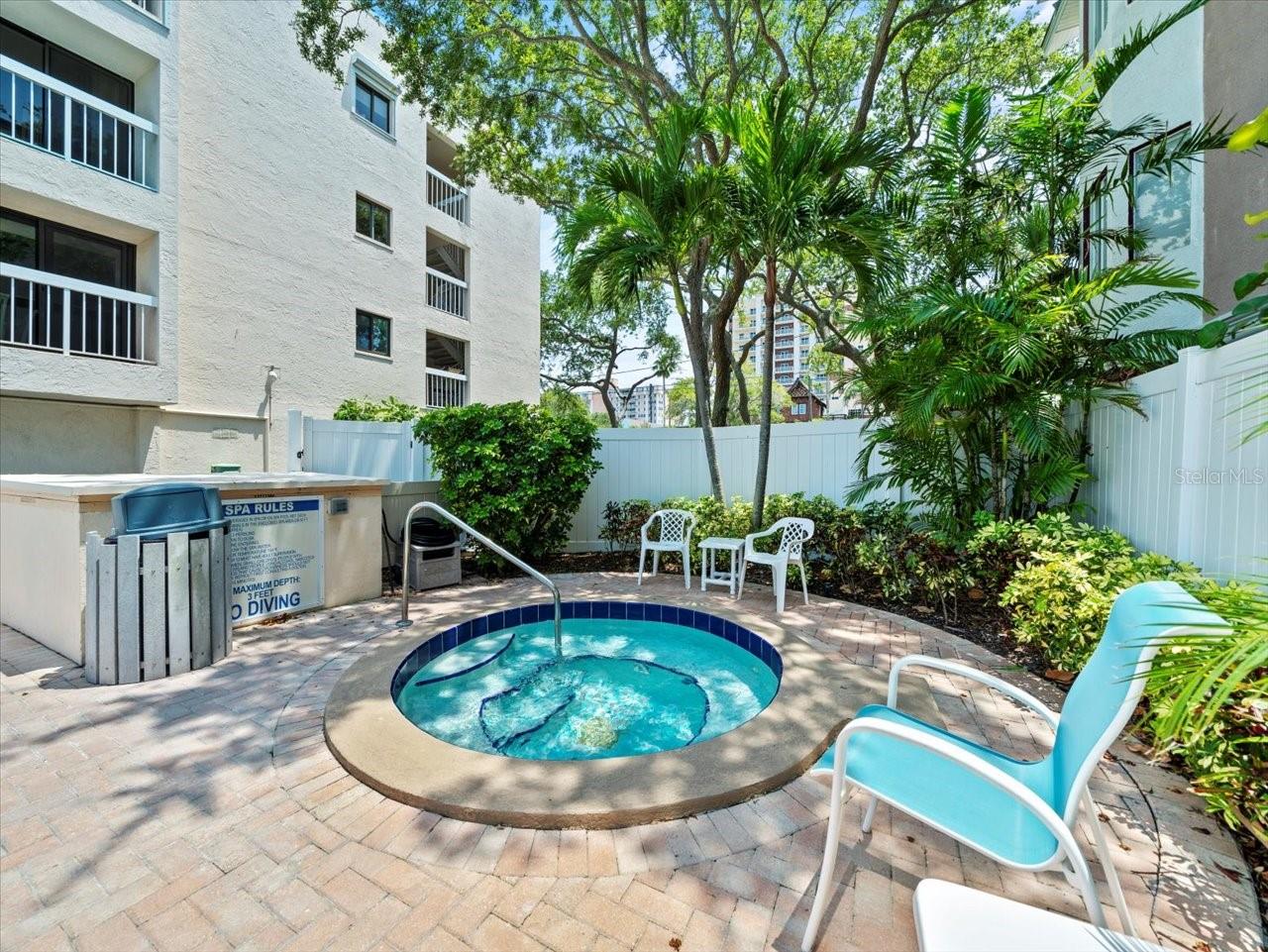 640 BAYWAY BLVD #101