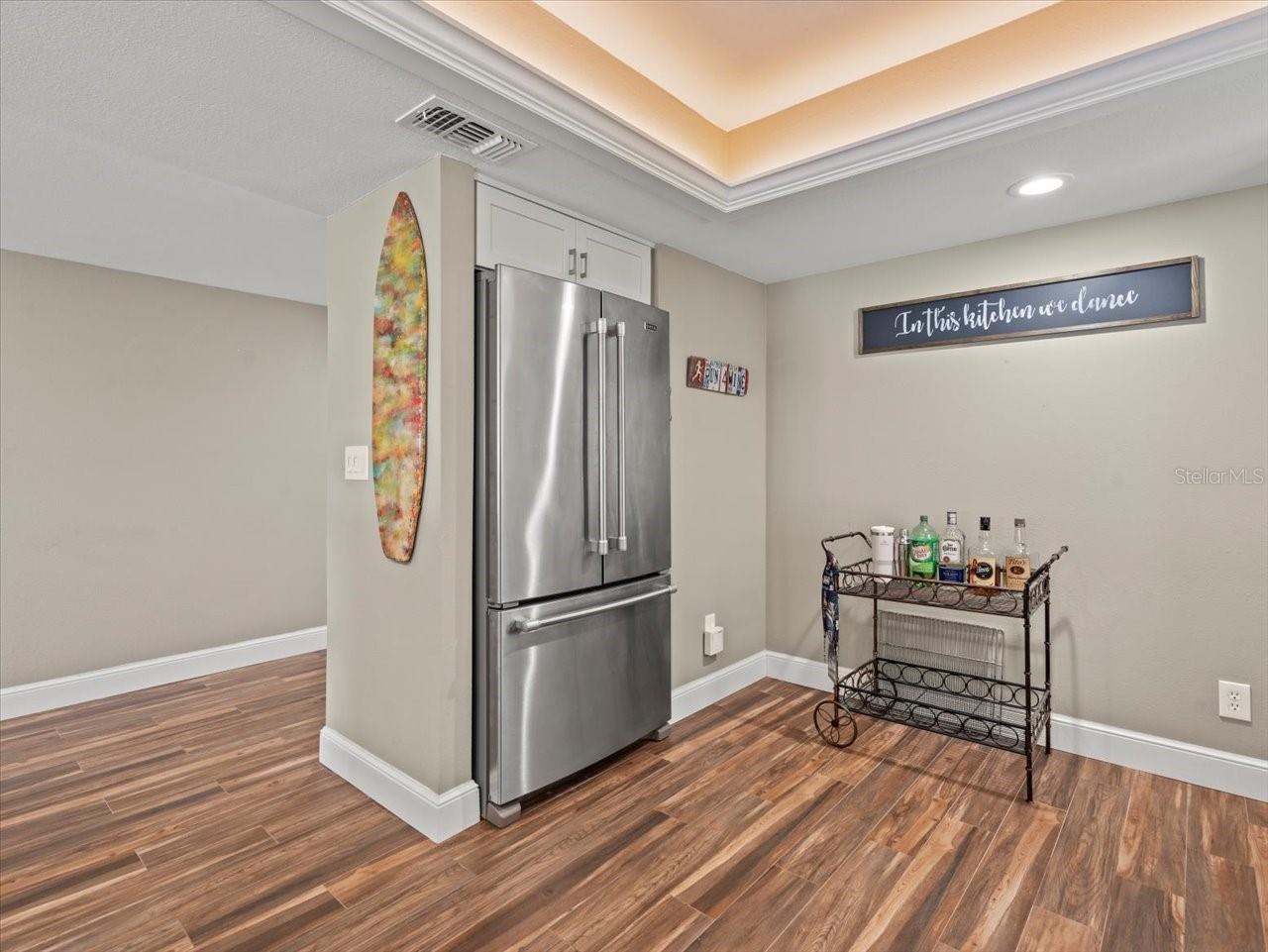 640 BAYWAY BLVD #101