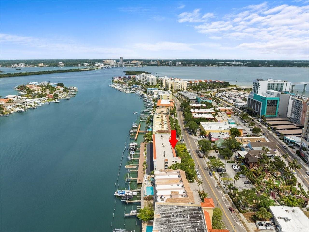 640 BAYWAY BLVD #101