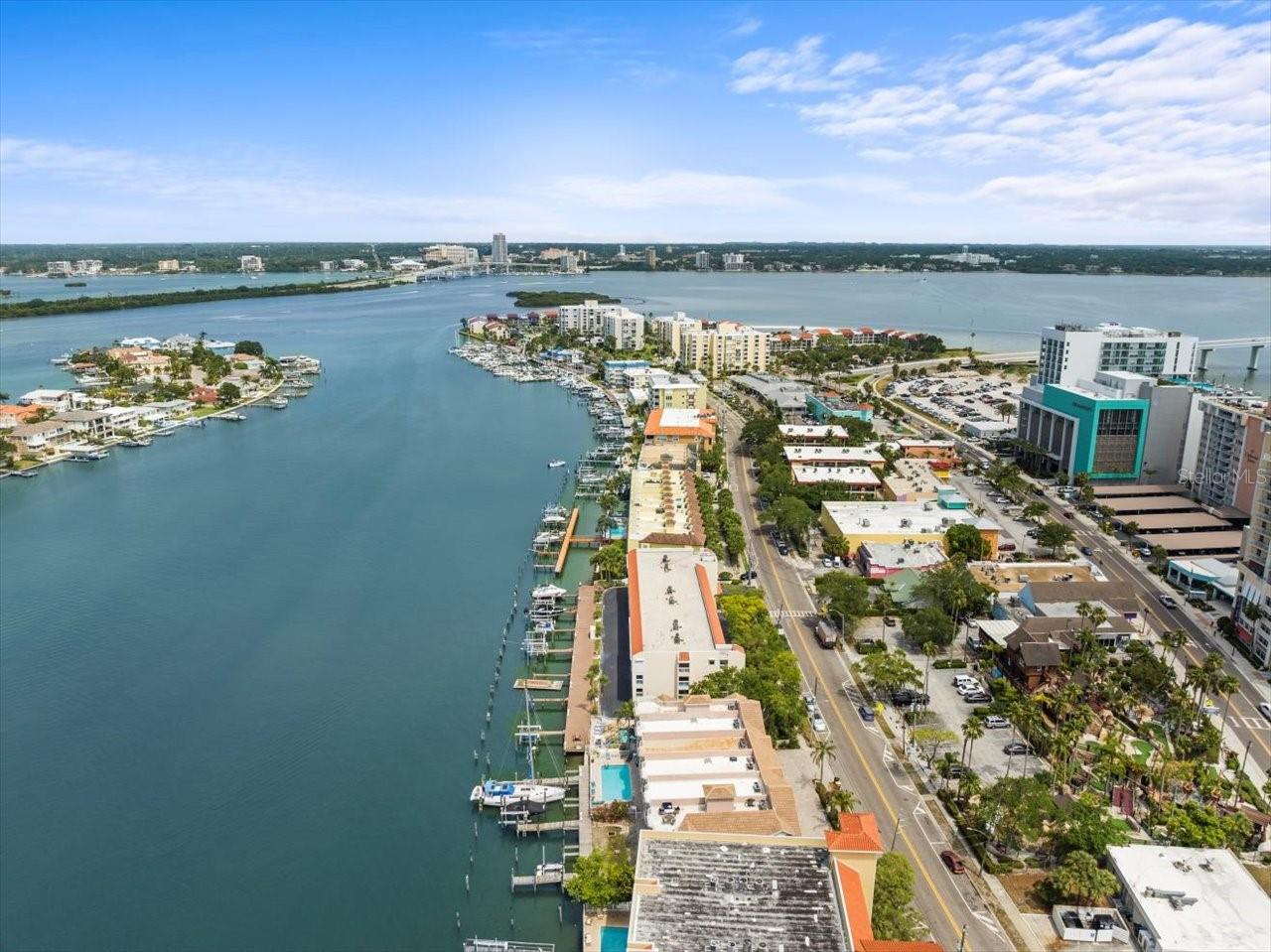 640 BAYWAY BLVD #101