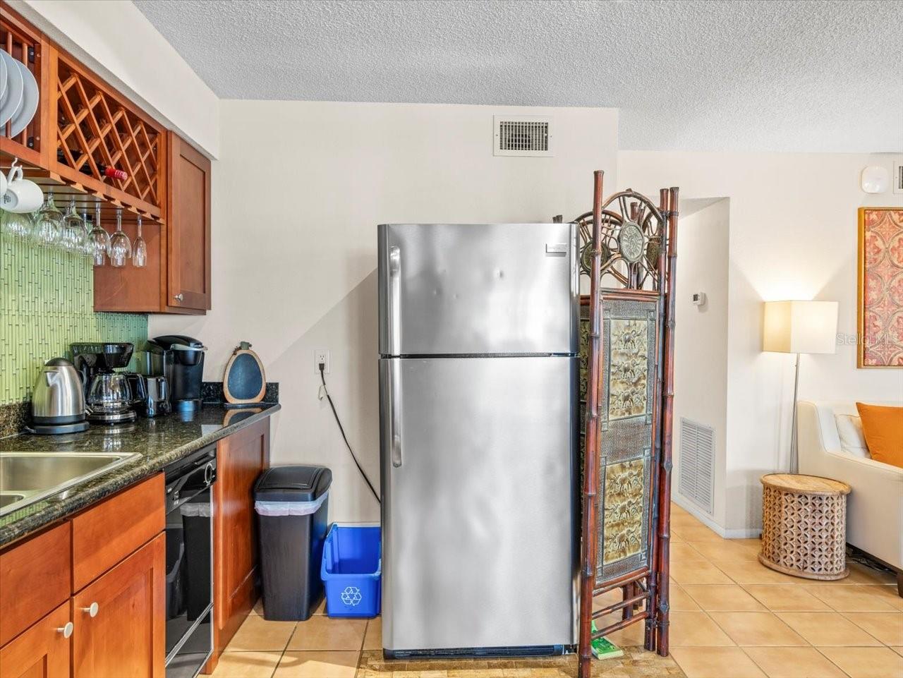 2683 ST JOSEPHS DR E