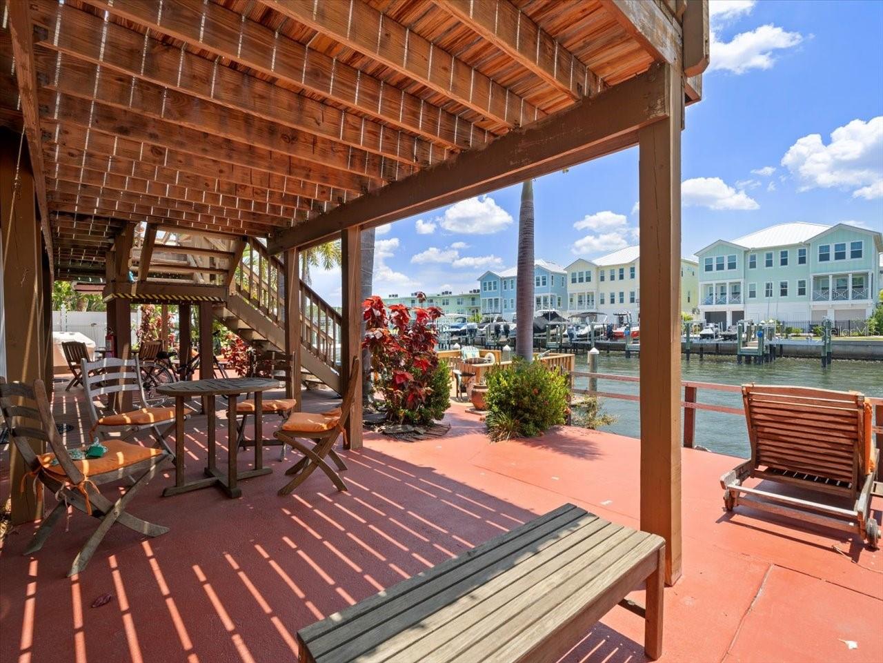 2683 ST JOSEPHS DR E