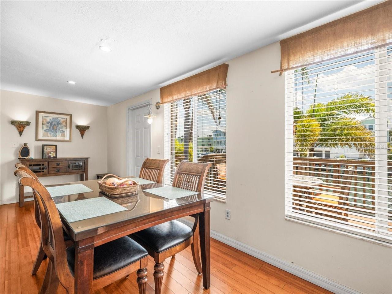 2683 ST JOSEPHS DR E