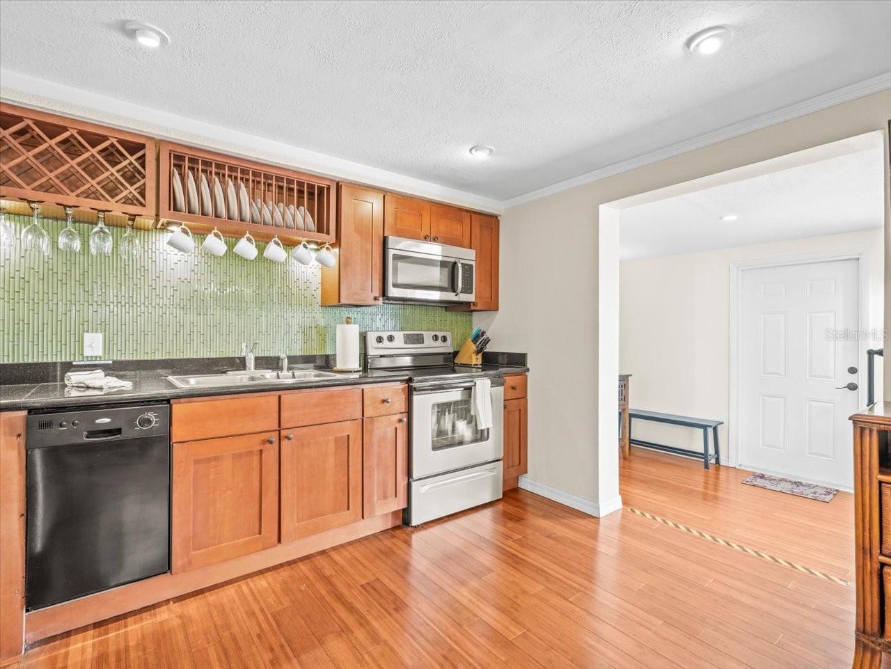 2683 ST JOSEPHS DR E