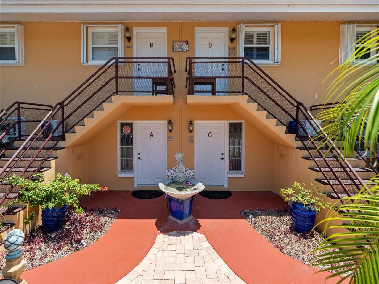 2683 ST JOSEPHS DR E