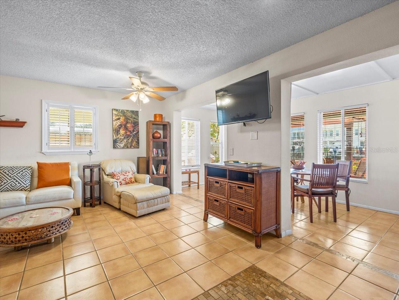 2683 ST JOSEPHS DR E