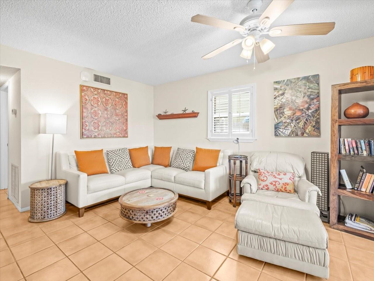 2683 ST JOSEPHS DR E