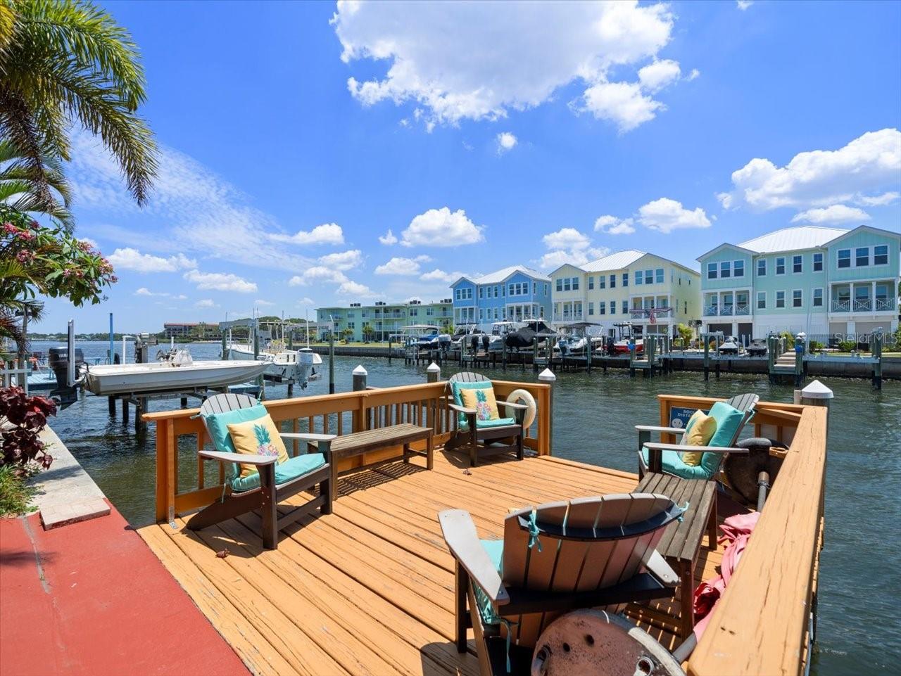 2683 ST JOSEPHS DR E