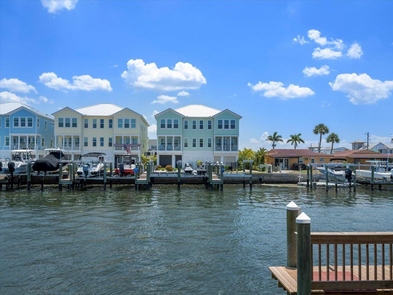 2683 ST JOSEPHS DR E