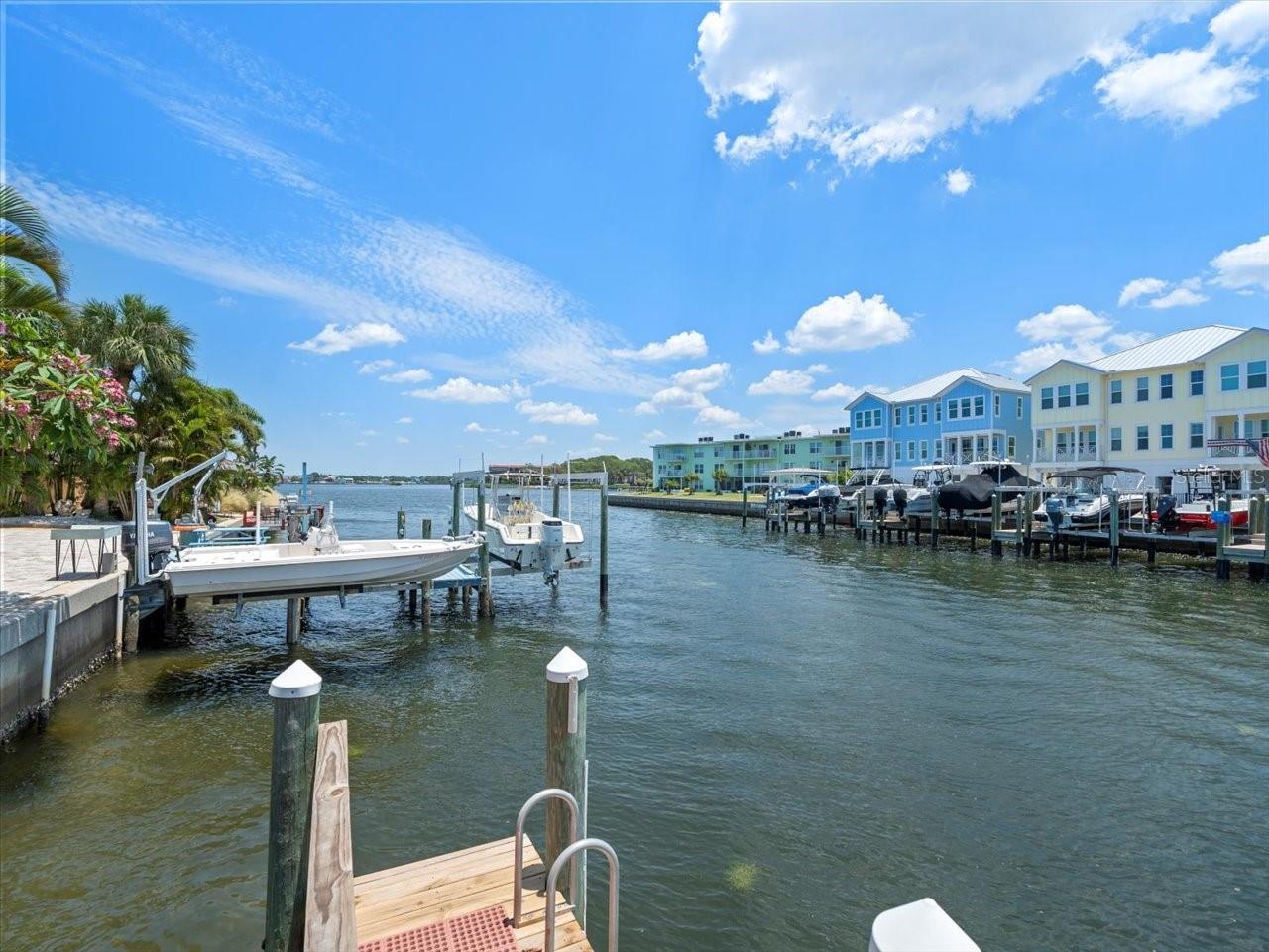 2683 ST JOSEPHS DR E