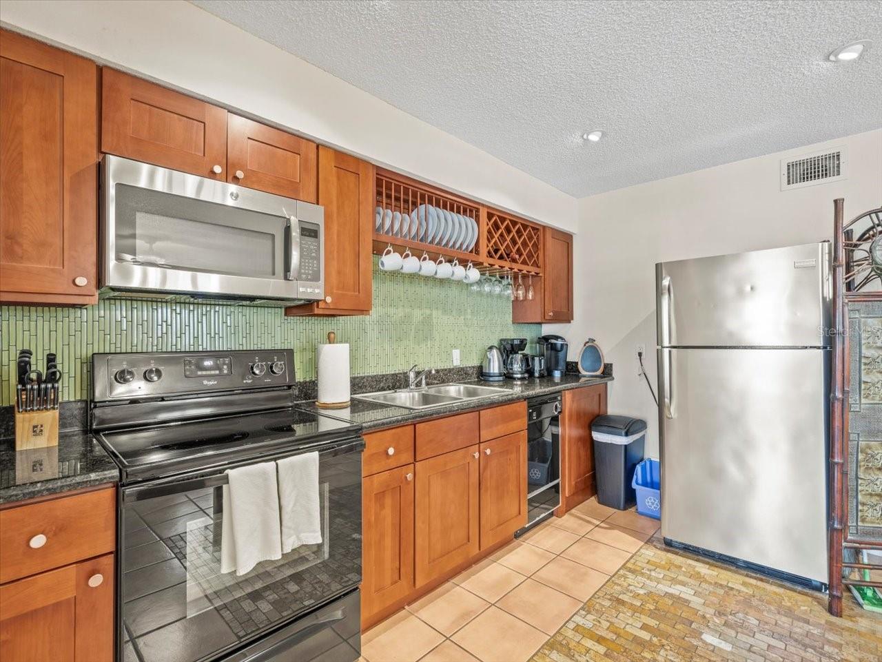 2683 ST JOSEPHS DR E