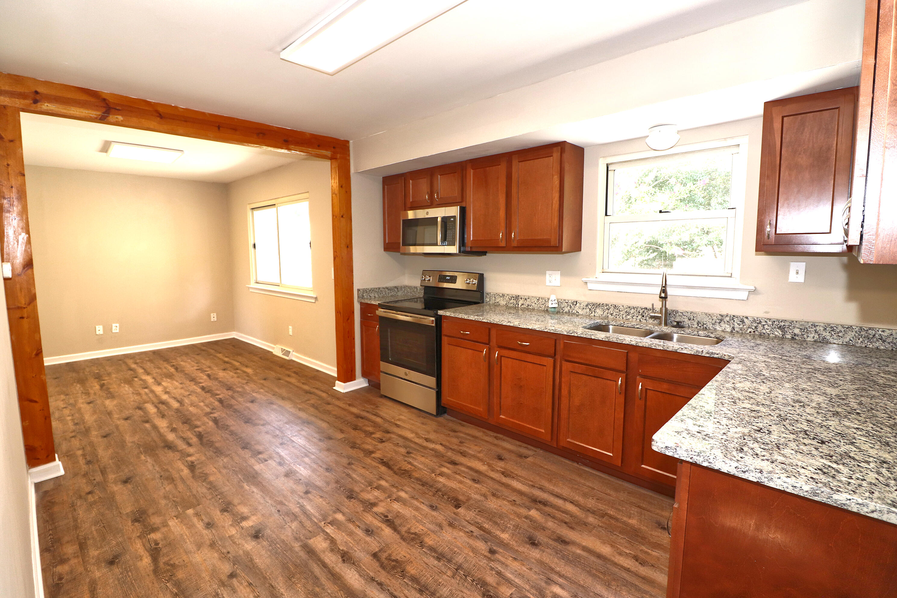 1418 BUENA VISTA BLVD SE