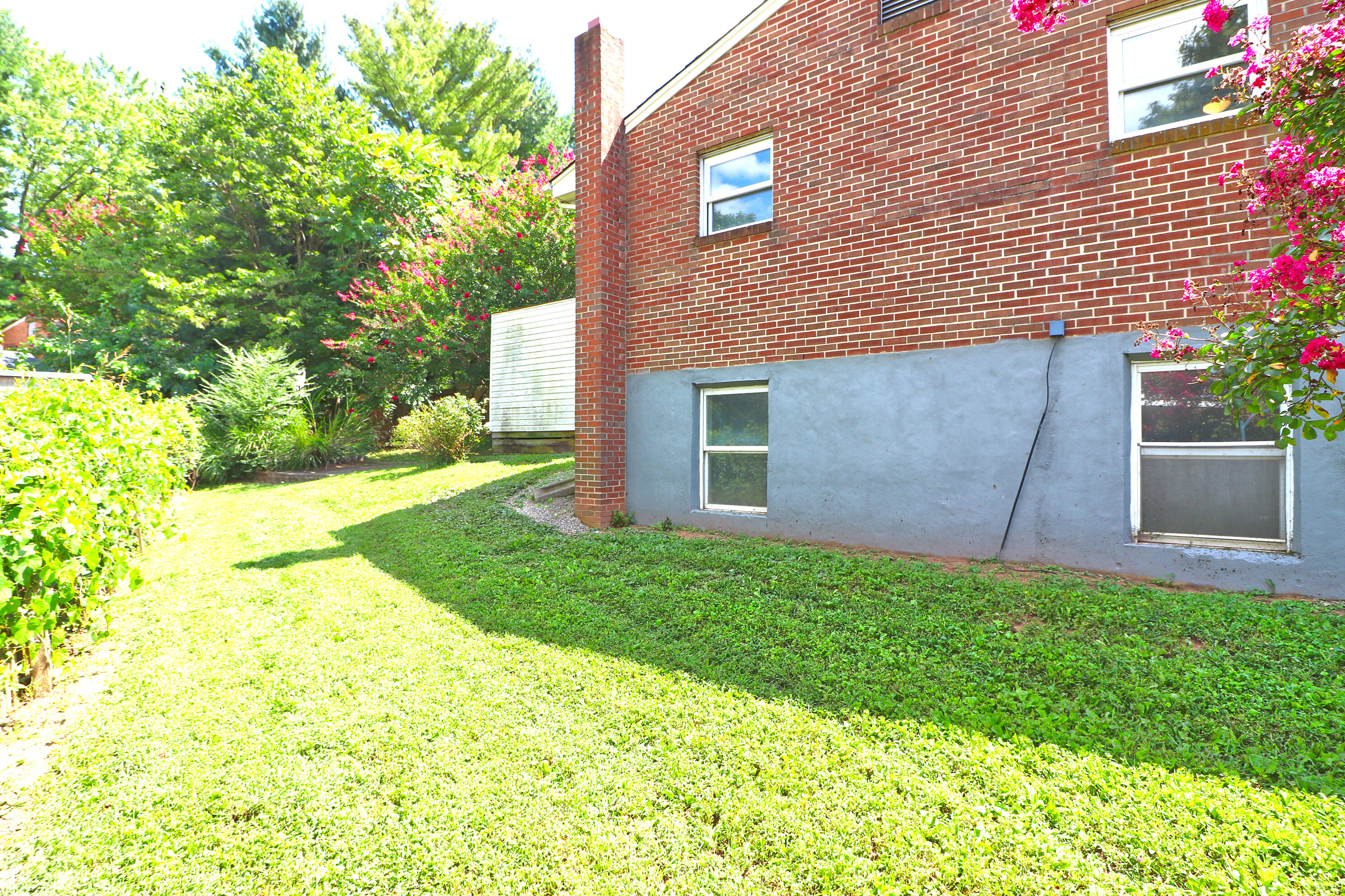 1418 BUENA VISTA BLVD SE