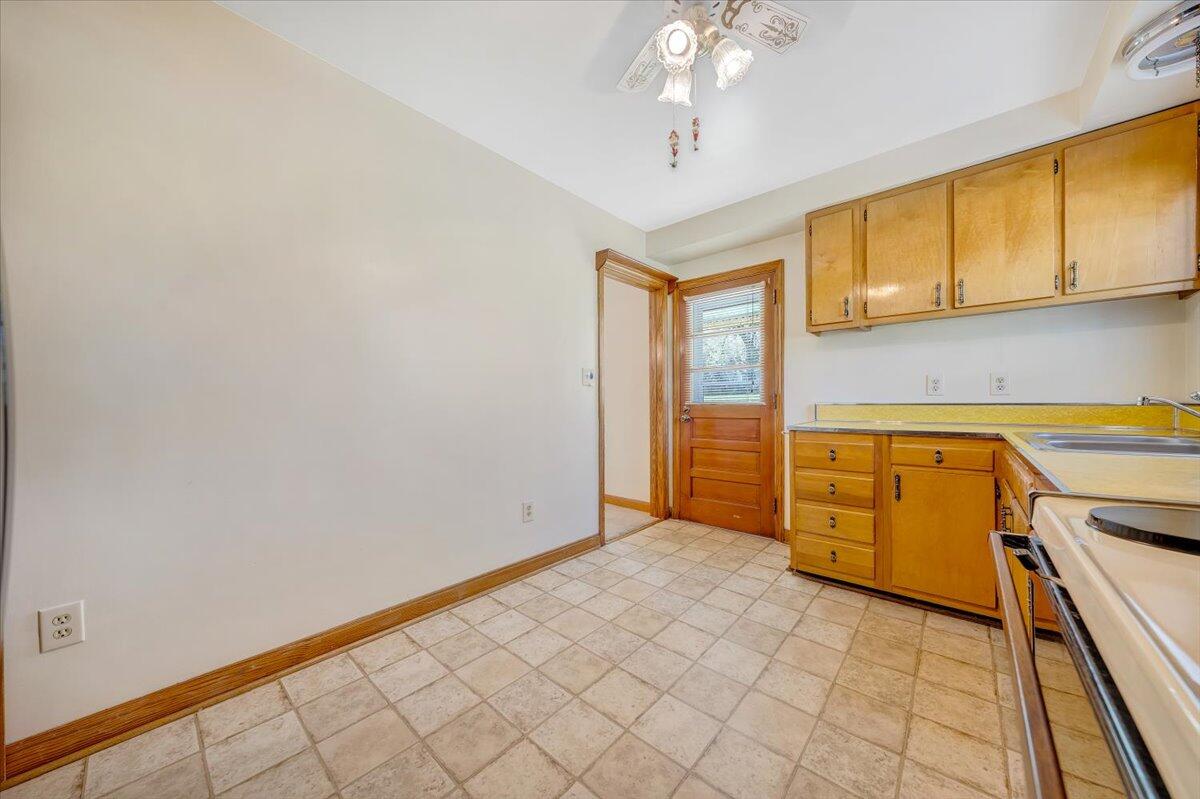 4510 Peach Tree DR NW