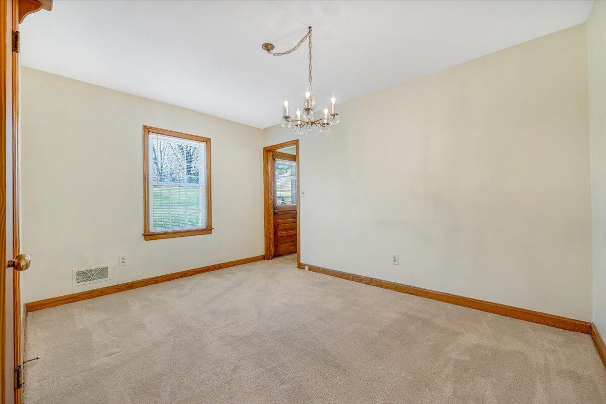 4510 Peach Tree DR NW