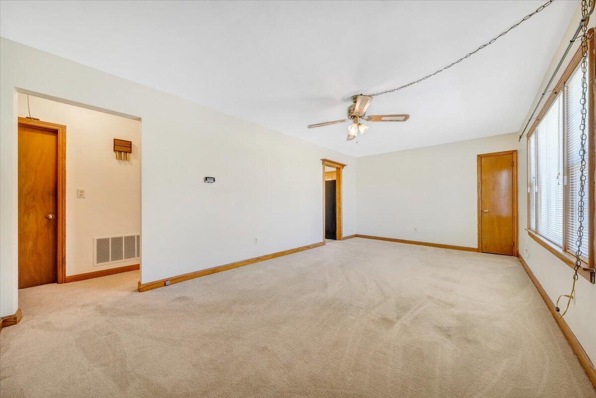 4510 Peach Tree DR NW