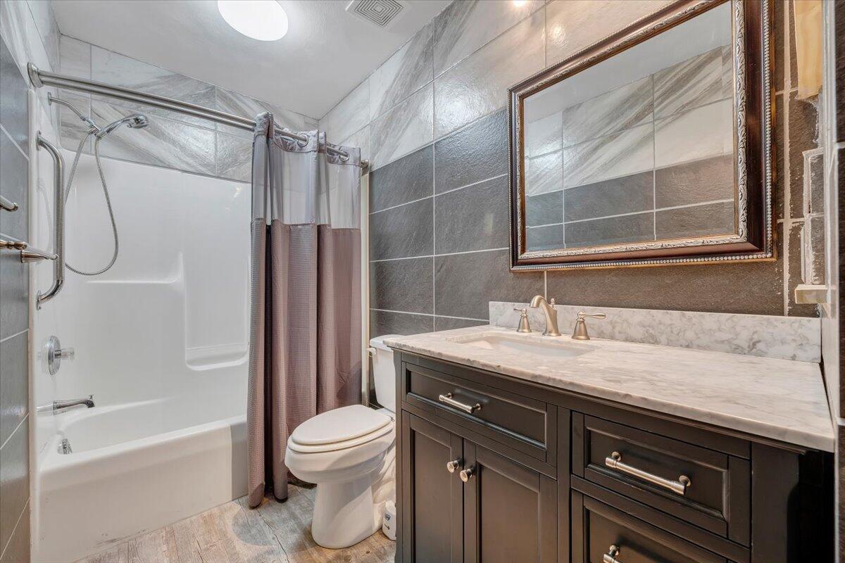 5111 Springfield AVE NW