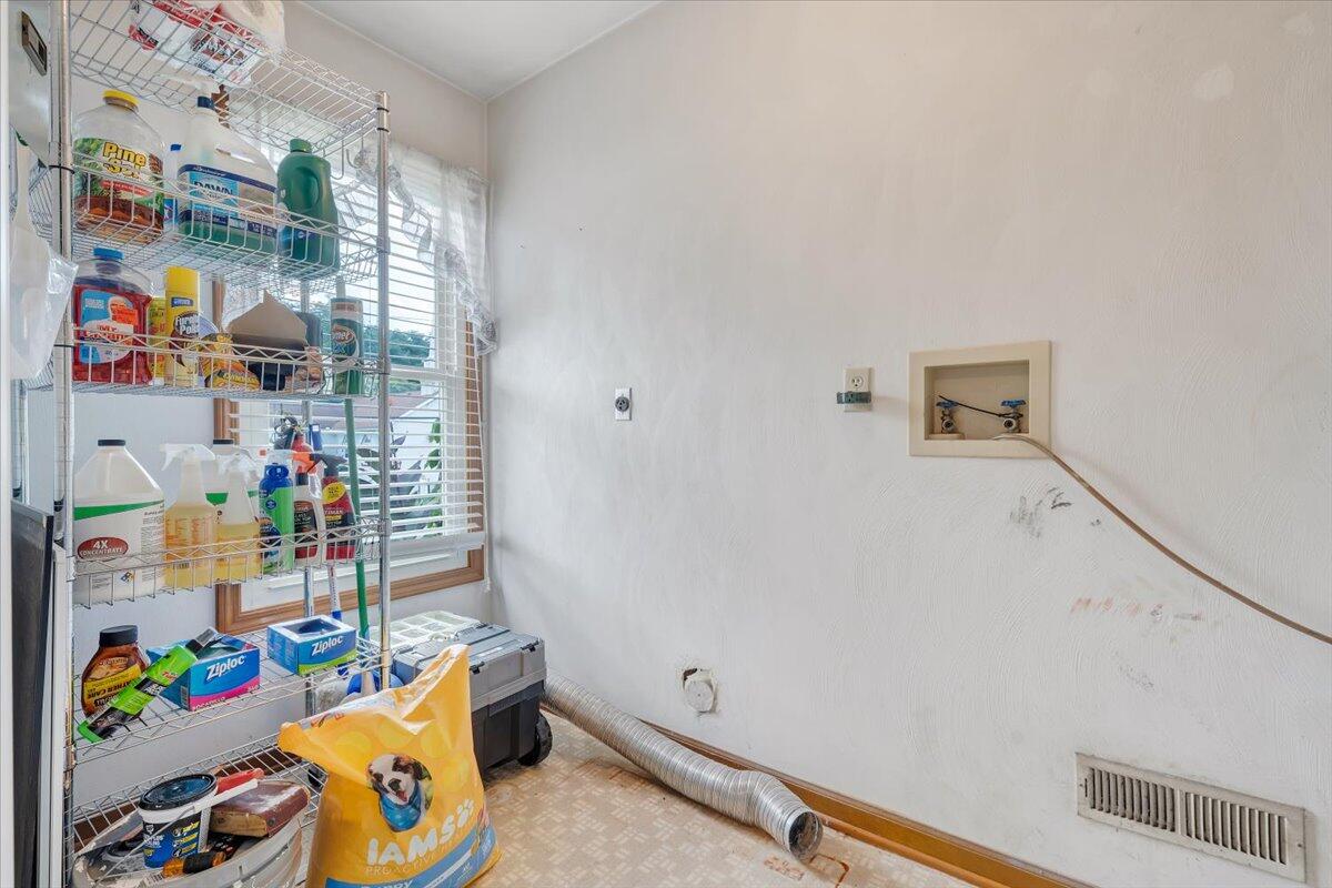 5111 Springfield AVE NW