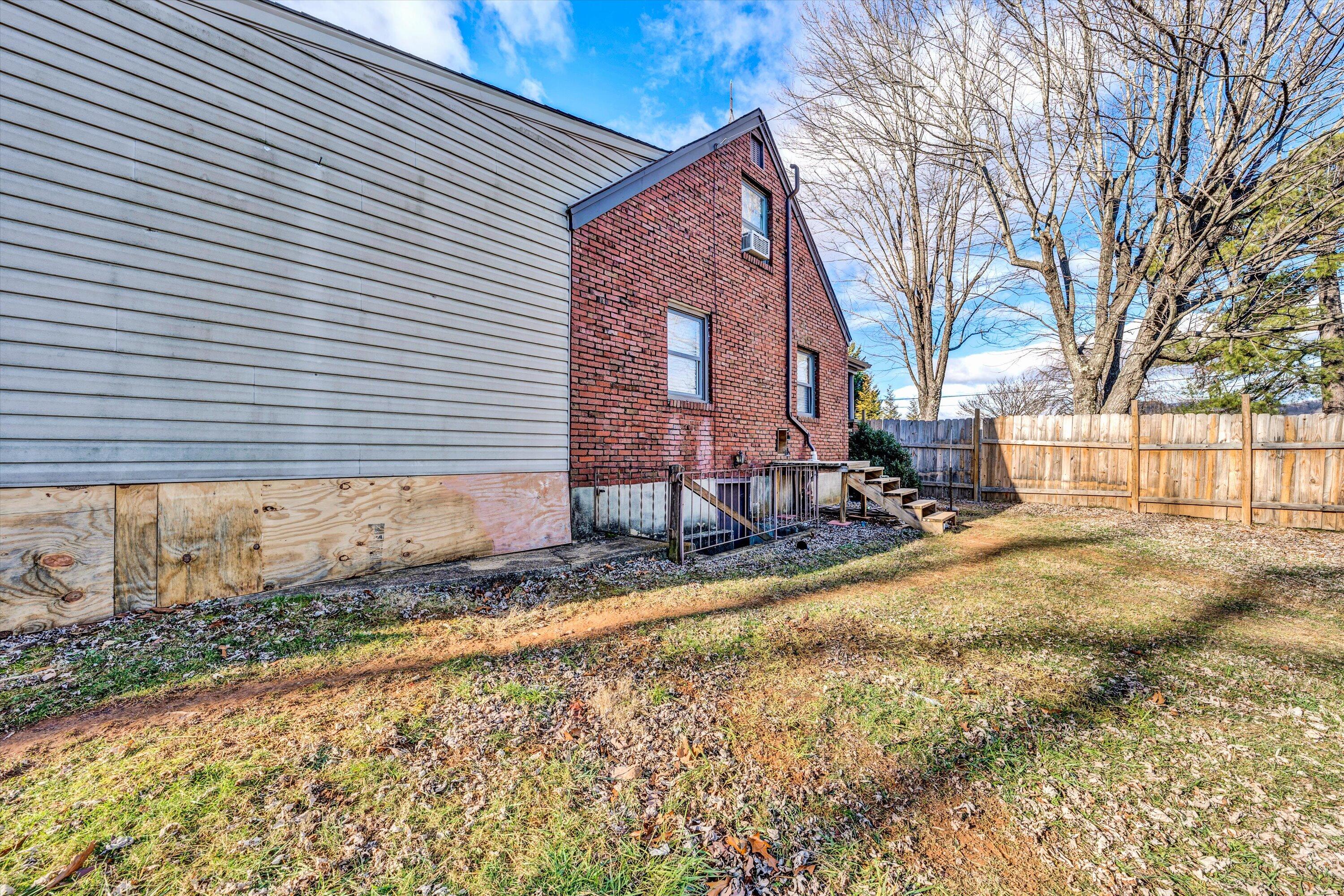 1120 Turner Branch RD