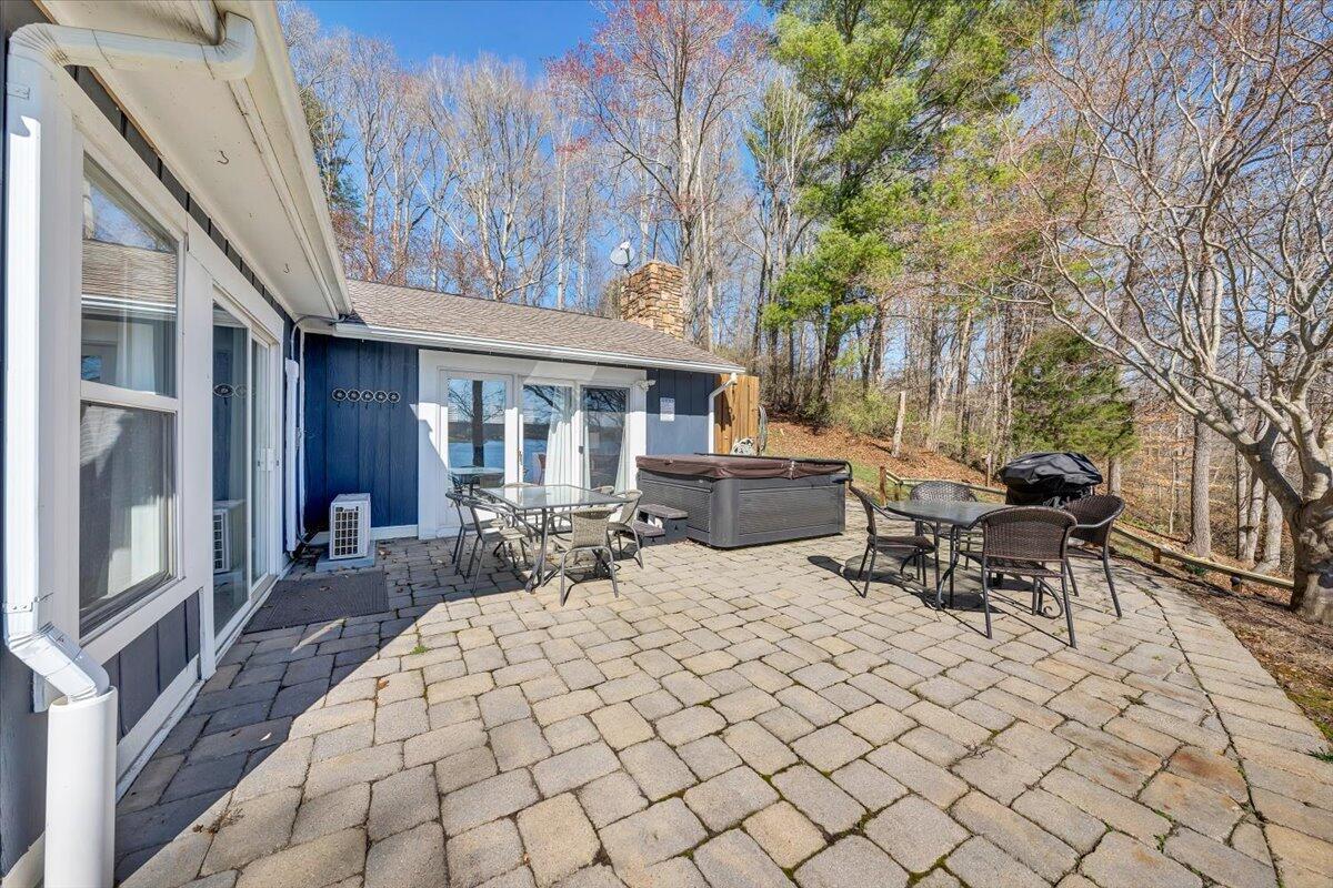 1433 Longview Estates DR Unit: +Lot 7