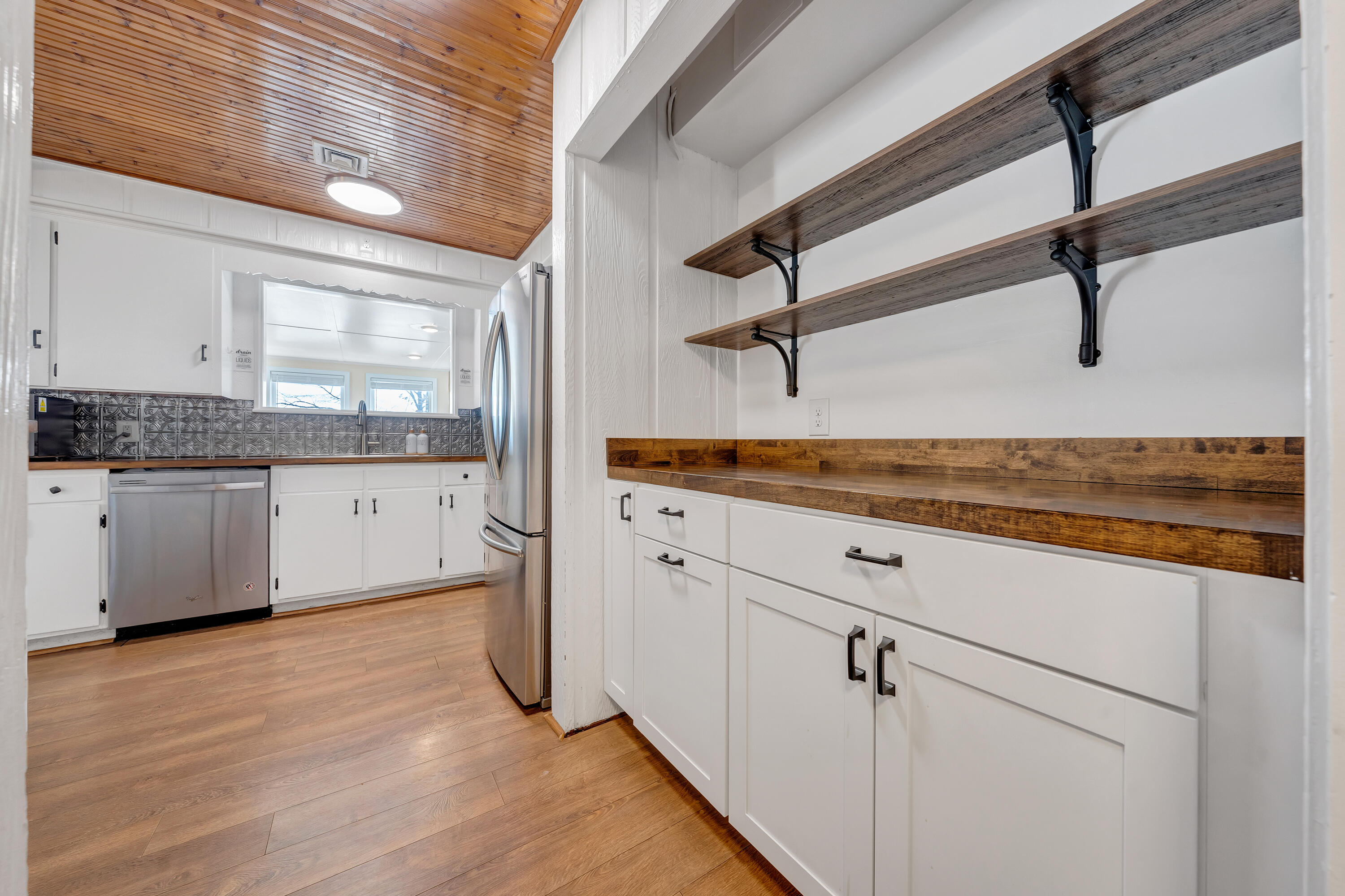 1433 Longview Estates DR Unit: +Lot 7