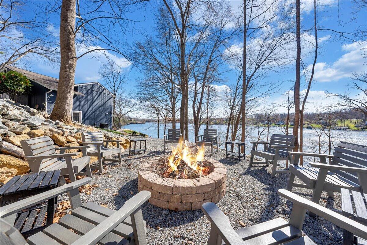 1433 Longview Estates DR Unit: +Lot 7